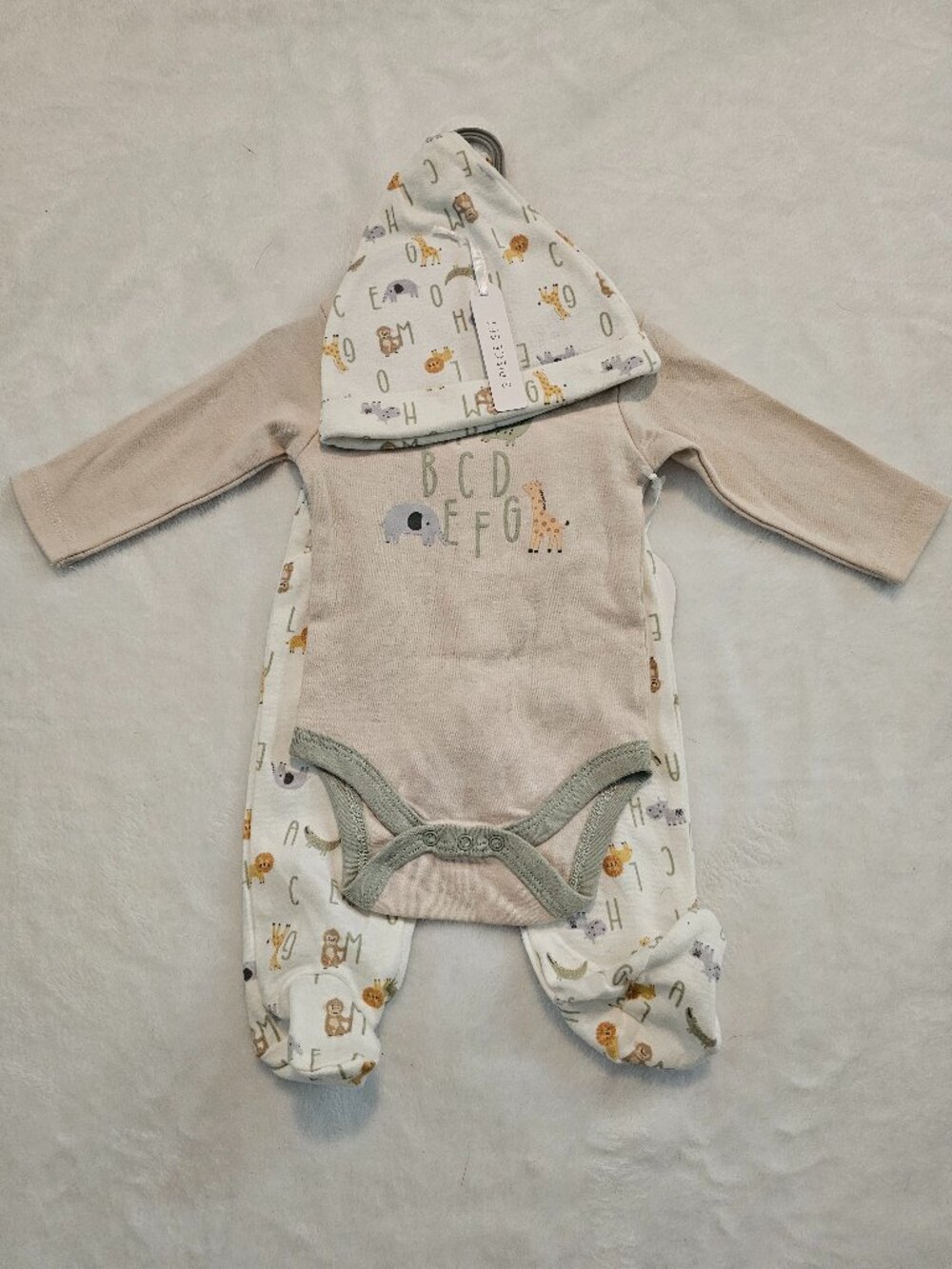 Kyle & Deena 3-Piece Baby Outfit Set Safari Animals 0-3 Months NWT